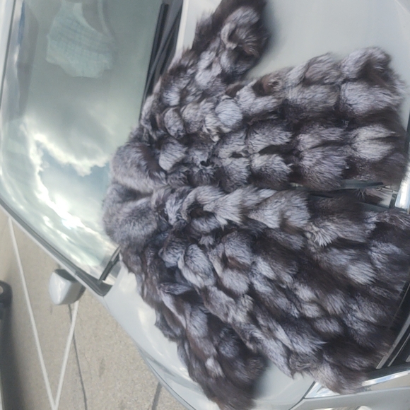 Fox Fur Coat - Picture 1 of 2